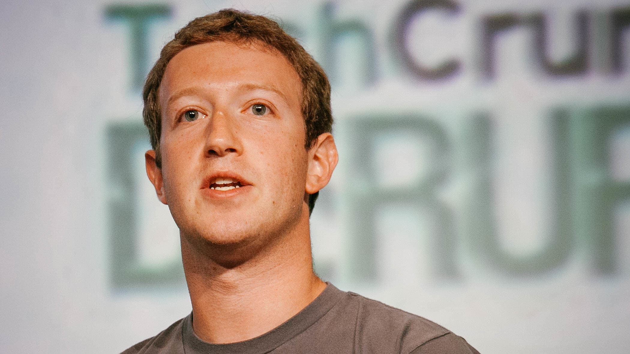 Pendant son tour des États-Unis, Mark Zuckerberg évoque le revenu de base